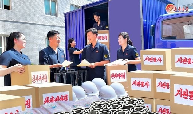 北 "석탄공업 지원 열의 고조…전국 각지에서 지원"