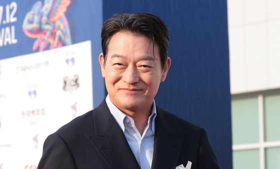 조성하, 근사한 미소
