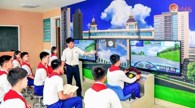 北 "우월한 새 교수방법 창조"