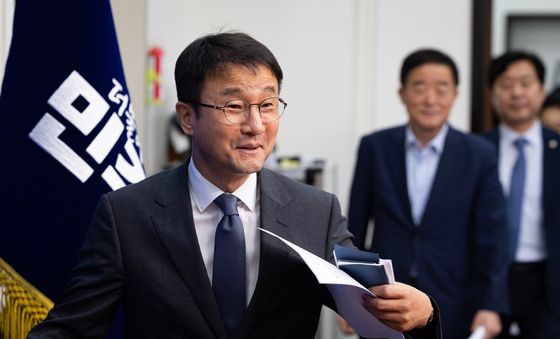 한병도 '바쁘다 바빠'