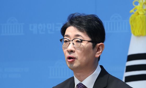 '선피아 방지 3법' 발의 기자회견하는 주진우 의원