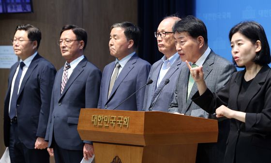 국군사관학교 창설 지지하는 예비역장군단