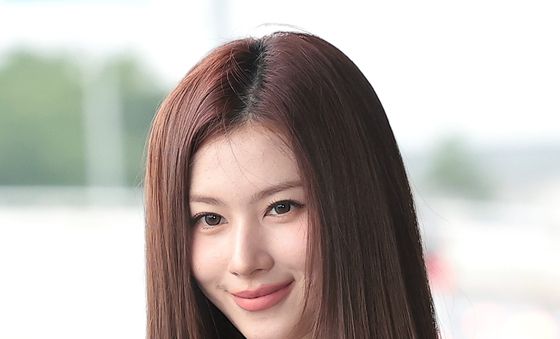 사나, 맑은 미소