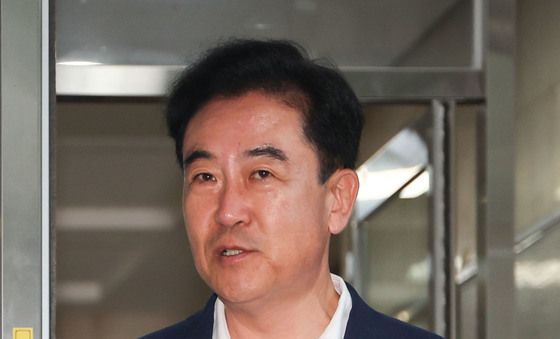 '통일교 수사 무마 의혹' 특검 출석한 윤희근 전 경찰청장