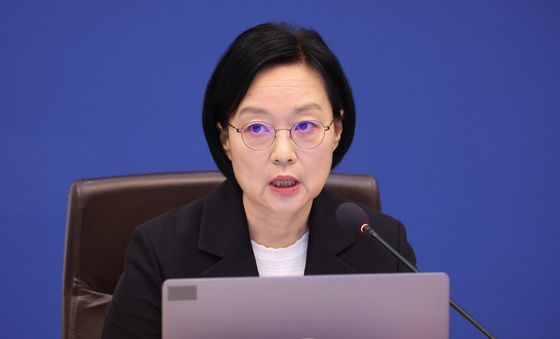 발언하는 한성숙 총리