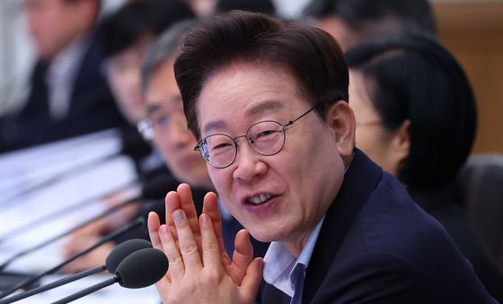 국무회의 발언하는 이재명 대통령