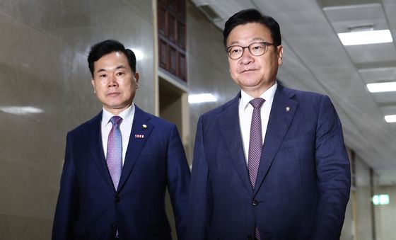 운영위원장실 향하는 정점식 원내대표