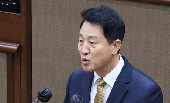서울시 간부 소개하는 오세훈 시장