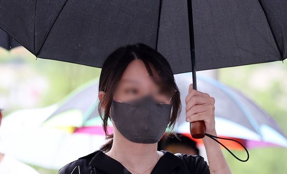잠실 개표소 진입 막은 '올다르크' 구속 기로…'묵묵부답'