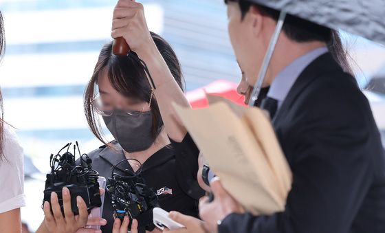 구속 갈림길 선 '올다르크'…고개 숙인 채 침묵