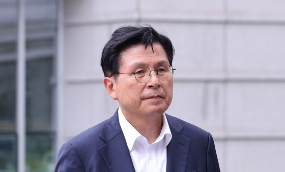 '올다르크' 뒤따라 법원 들어선 황교안