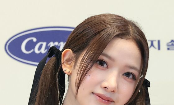 쿠미, 예쁜 인사