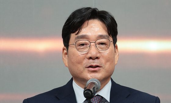 인사말 하는 유승호 대표
