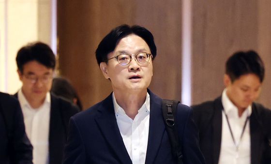 대미 투자 프로젝트 논의 위해 미국 향하는 김정관 장관