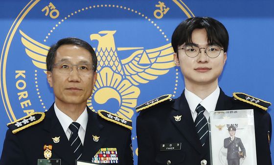 '명예경찰' 된 페이커…사이버도박 예방 홍보