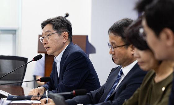 모두 발언하는 김경수 민주당 3대 메가프로젝트 지원 특위 부위원장