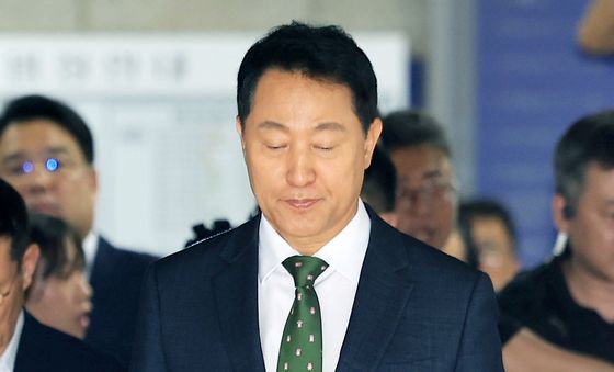 '여론조사비 대납' 오세훈 1심 벌금 1천만원
