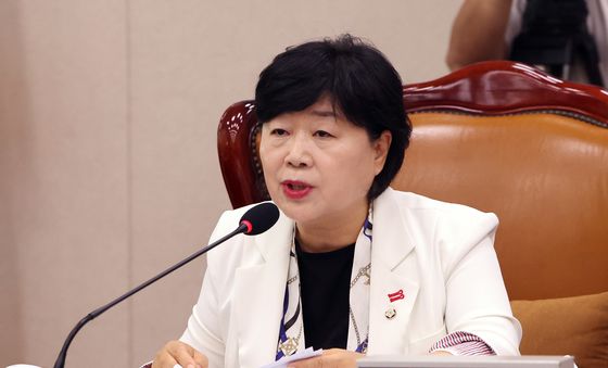 발언하는 서영교 위원장
