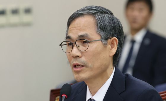 답변하는 유승렬 경찰청 수시기획조정관