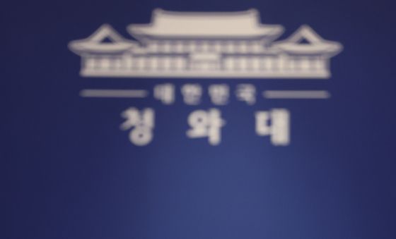 대통령 순방 브리핑하는 위성락 안보실장