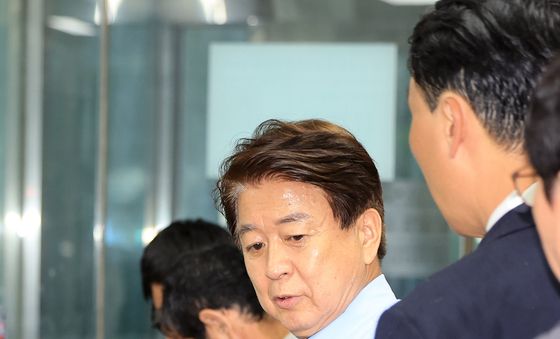 법원 출석하는 노웅래