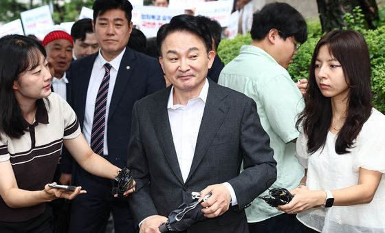 원희룡 전 장관, 종합특검 소환조사 출석