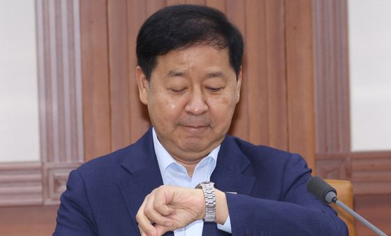 시계보는 구윤철 부총리