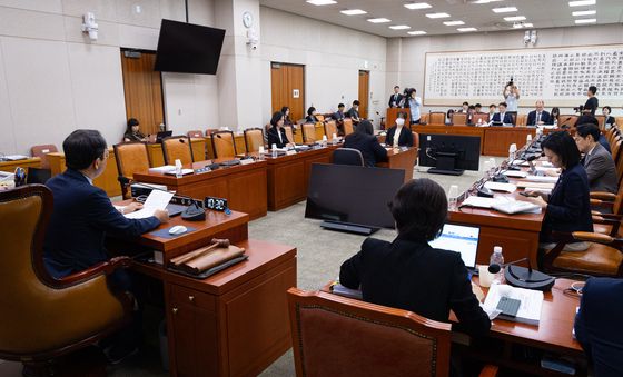 법사위1소위 '국민의힘 언제쯤 들어오나'