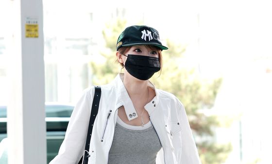 '캐치캐치' 최예나, 출국