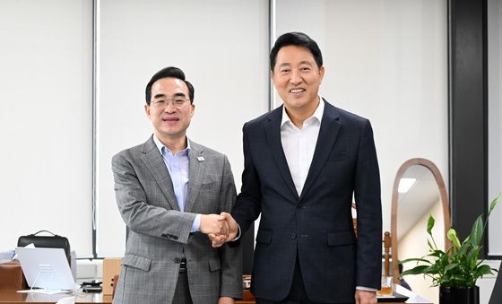 박홍근 기획예산처 장관 만난 오세훈 서울시장