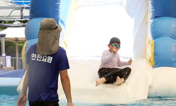 멋지게 슬라이딩