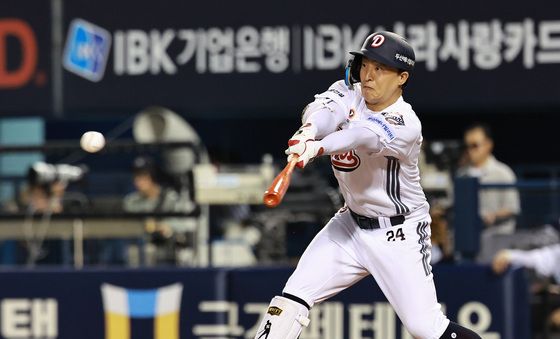 손아섭, 추격 발판 마련하는 2루타