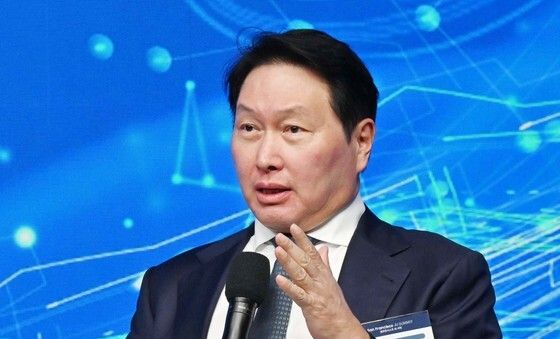 AI서밋 발언하는 최태원 회장