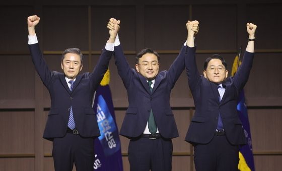 조국혁신당, 신정식 의원 신임 당 대표 선출