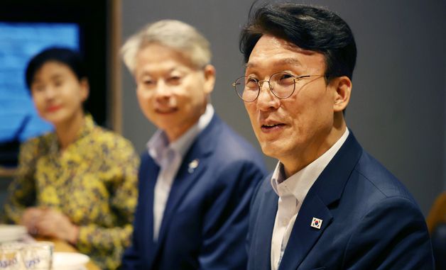 종교계 목소리 귀담아 듣는 김민석