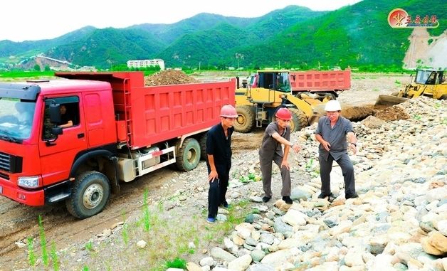 北 "장마에 짧은 시간 무더기비"…간부들에 재해대책 강조