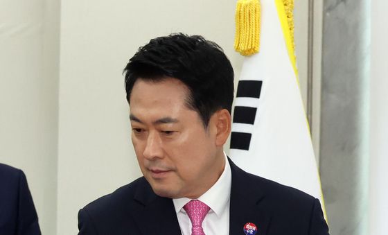 최고위 참석하는 장동혁 대표