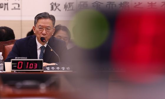 정성호 법무부 장관, 국회 법사위서 사실상 사의 표명