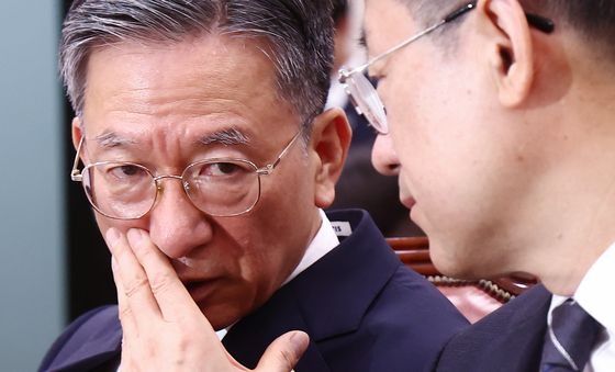 법사위 출석한 정성호 법무부 장관
