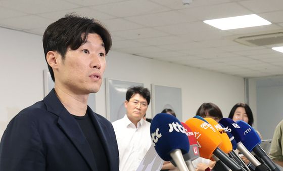 브리핑 하는 박지성