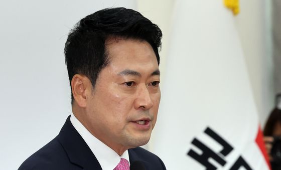 선관위 선거소청 출석 전 기자회견하는 장동혁 대표