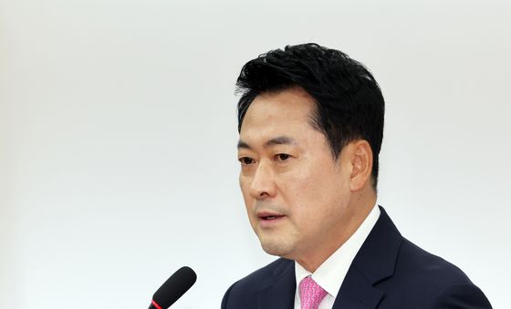 선관위 선거소청 출석 전 기자회견하는 장동혁 대표