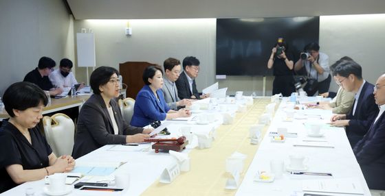 정은경 장관, 제 80차 중앙생활보장위원회 주재
