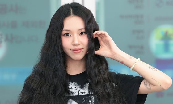 트와이스 채영, 타투 눈길
