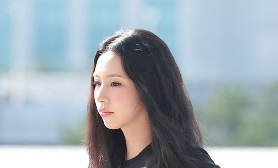 채영, 여름 햇살에 더해진 예쁨