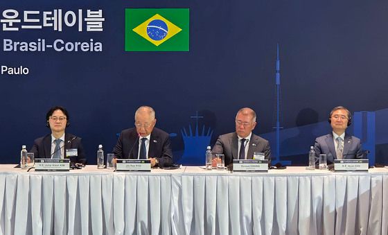 인사말 하는 류진 한경협 회장