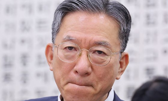 고심 잠긴 정성호 장관