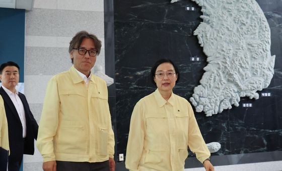 한성숙 총리, 장마 대비 홍수 대응체계 직접 챙겨