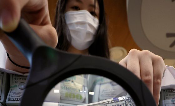 1500원대 환율에도 외화 예수금 늘어…외환보유액도 다시 증가