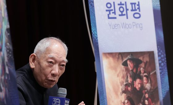 개막작 '표인:풍기대막' 원화평 감독